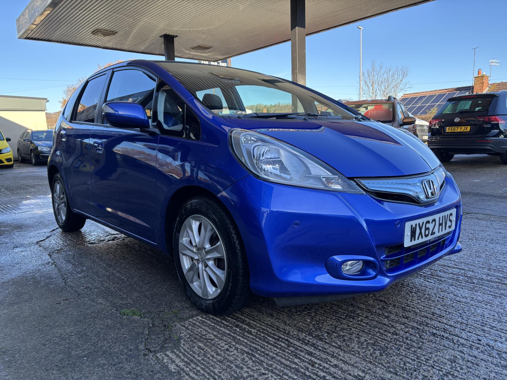 Honda Jazz 1.3h IMA HS Hatchback 5dr Petrol Hybrid CVT Euro 5 (102 ps)