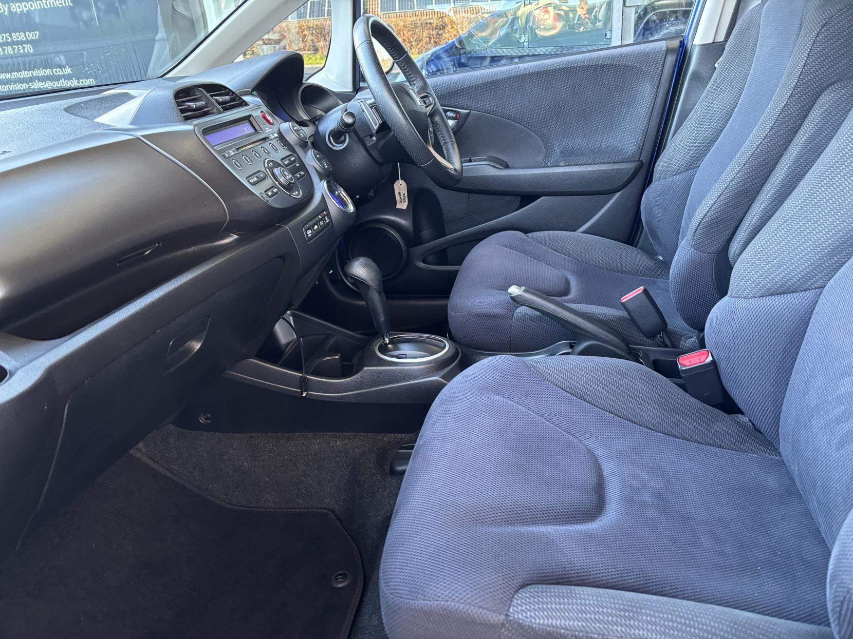 Honda Jazz 1.3h IMA HS Hatchback 5dr Petrol Hybrid CVT Euro 5 (102 ps)