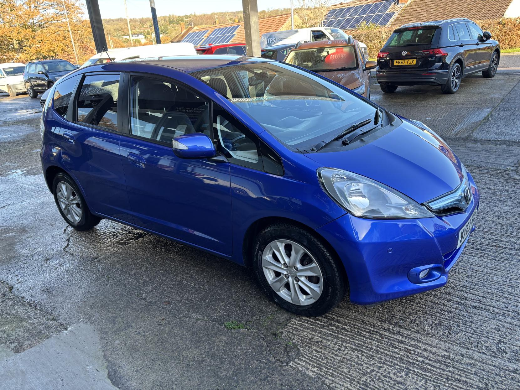 Honda Jazz 1.3h IMA HS Hatchback 5dr Petrol Hybrid CVT Euro 5 (102 ps)
