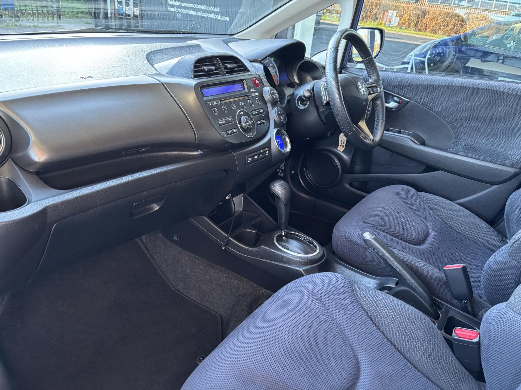 Honda Jazz 1.3h IMA HS Hatchback 5dr Petrol Hybrid CVT Euro 5 (102 ps)