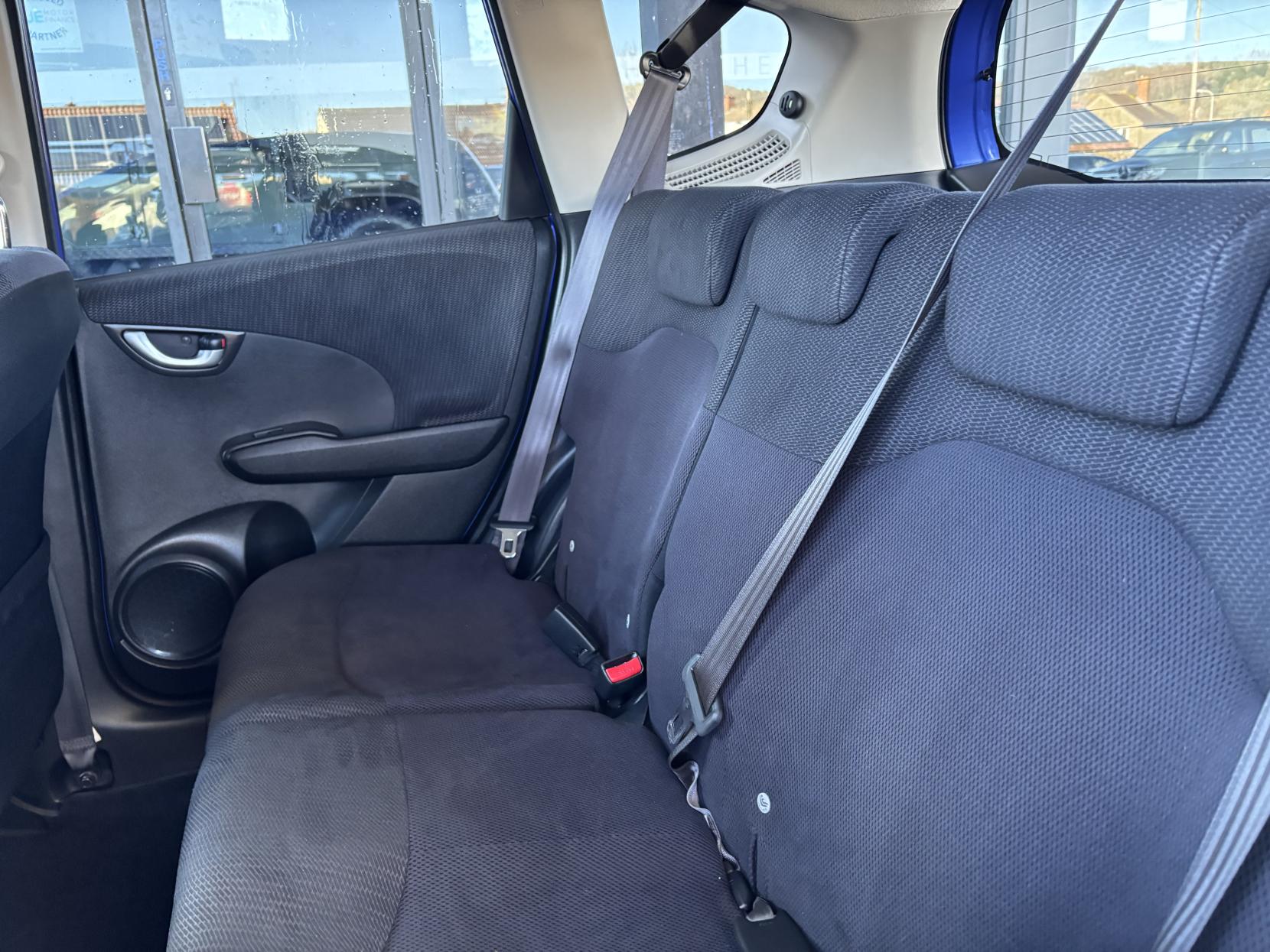 Honda Jazz 1.3h IMA HS Hatchback 5dr Petrol Hybrid CVT Euro 5 (102 ps)