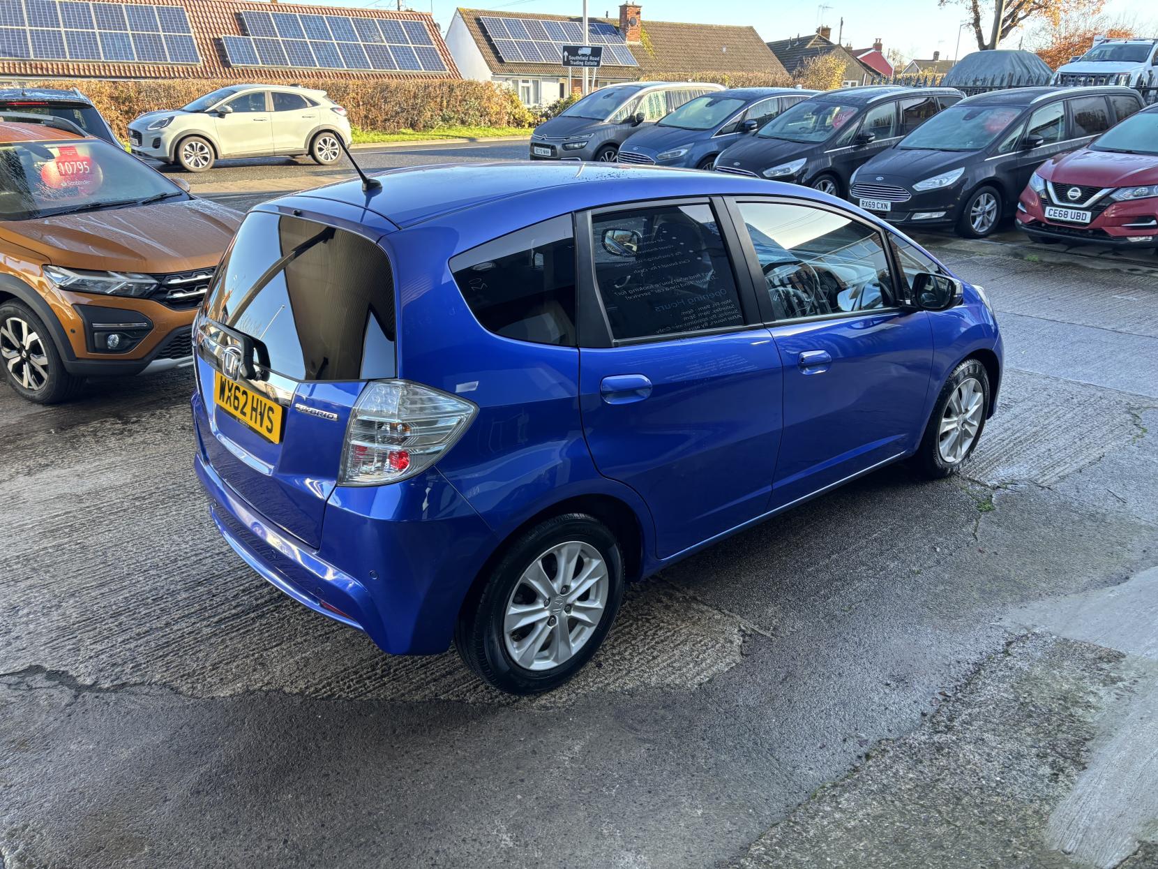 Honda Jazz 1.3h IMA HS Hatchback 5dr Petrol Hybrid CVT Euro 5 (102 ps)