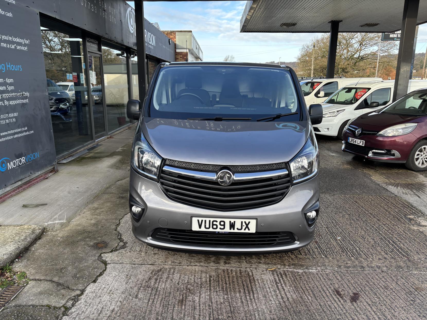 Vauxhall Vivaro 1.6 CDTi 2900 BiTurbo ecoTEC Sportive Panel Van 5dr Diesel Manual L2 H1 Euro 6 (s/s) (125 ps)