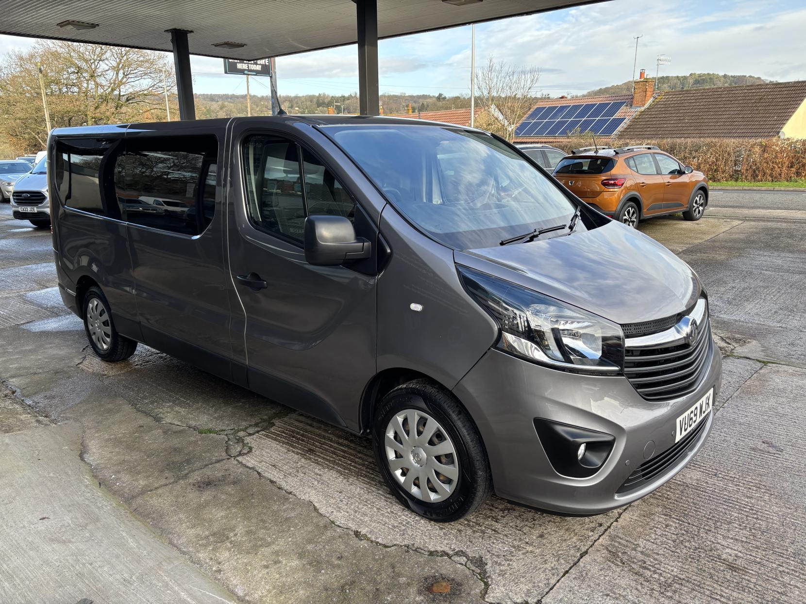 Vauxhall Vivaro 1.6 CDTi 2900 BiTurbo ecoTEC Sportive Panel Van 5dr Diesel Manual L2 H1 Euro 6 (s/s) (125 ps)