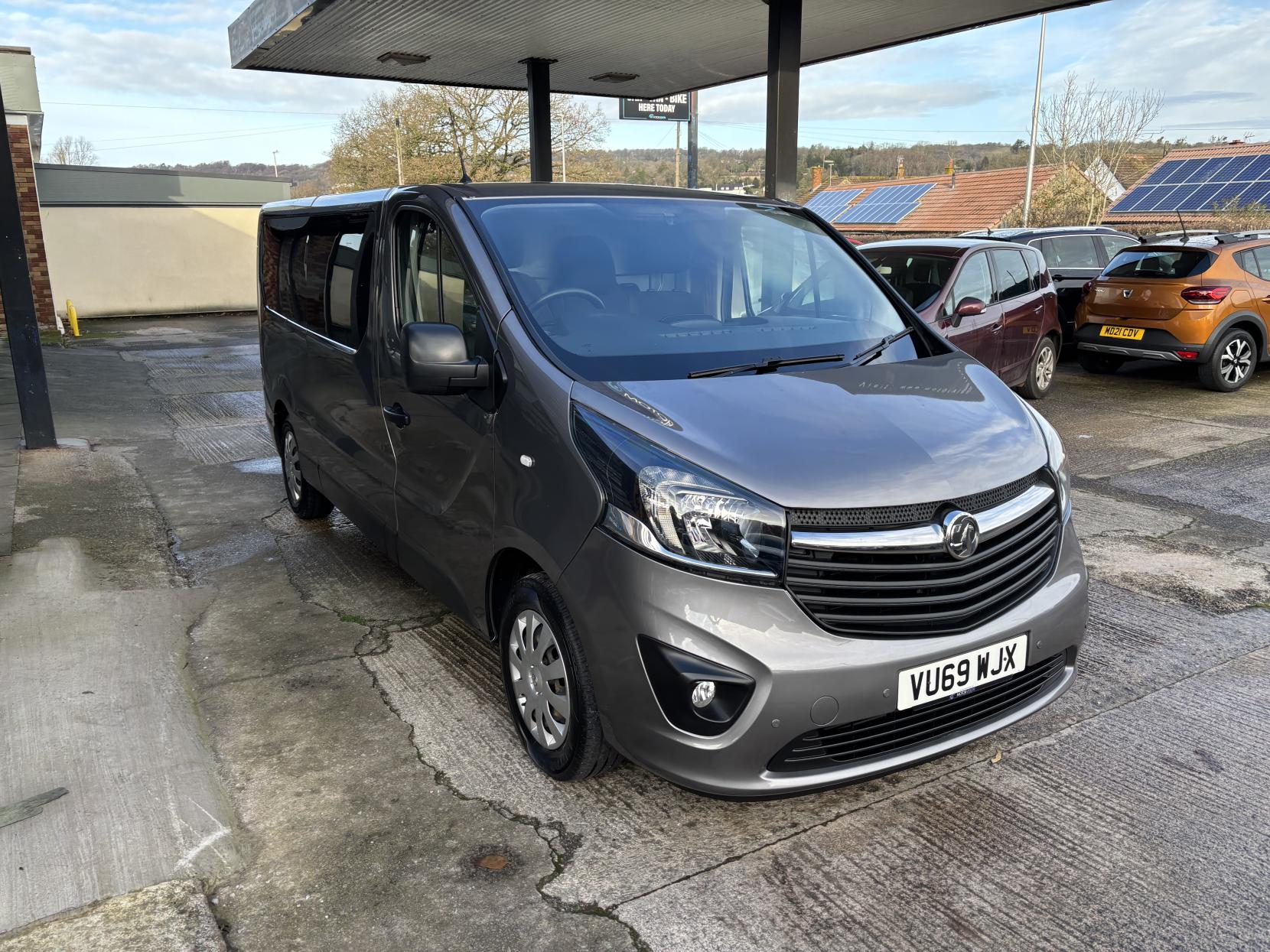 Vauxhall Vivaro 1.6 CDTi 2900 BiTurbo ecoTEC Sportive Panel Van 5dr Diesel Manual L2 H1 Euro 6 (s/s) (125 ps)