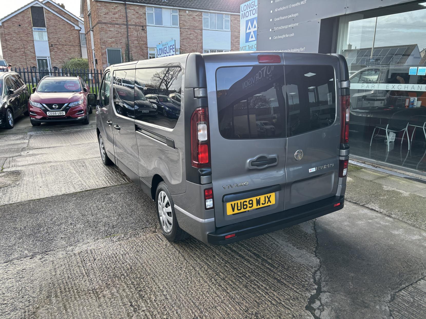 Vauxhall Vivaro 1.6 CDTi 2900 BiTurbo ecoTEC Sportive Panel Van 5dr Diesel Manual L2 H1 Euro 6 (s/s) (125 ps)