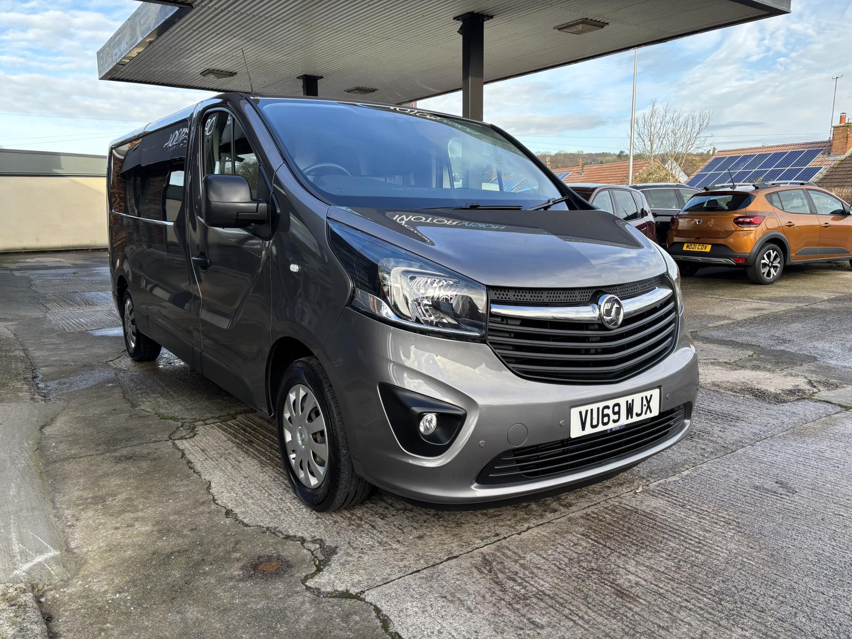 Vauxhall Vivaro 1.6 CDTi 2900 BiTurbo ecoTEC Sportive Panel Van 5dr Diesel Manual L2 H1 Euro 6 (s/s) (125 ps)