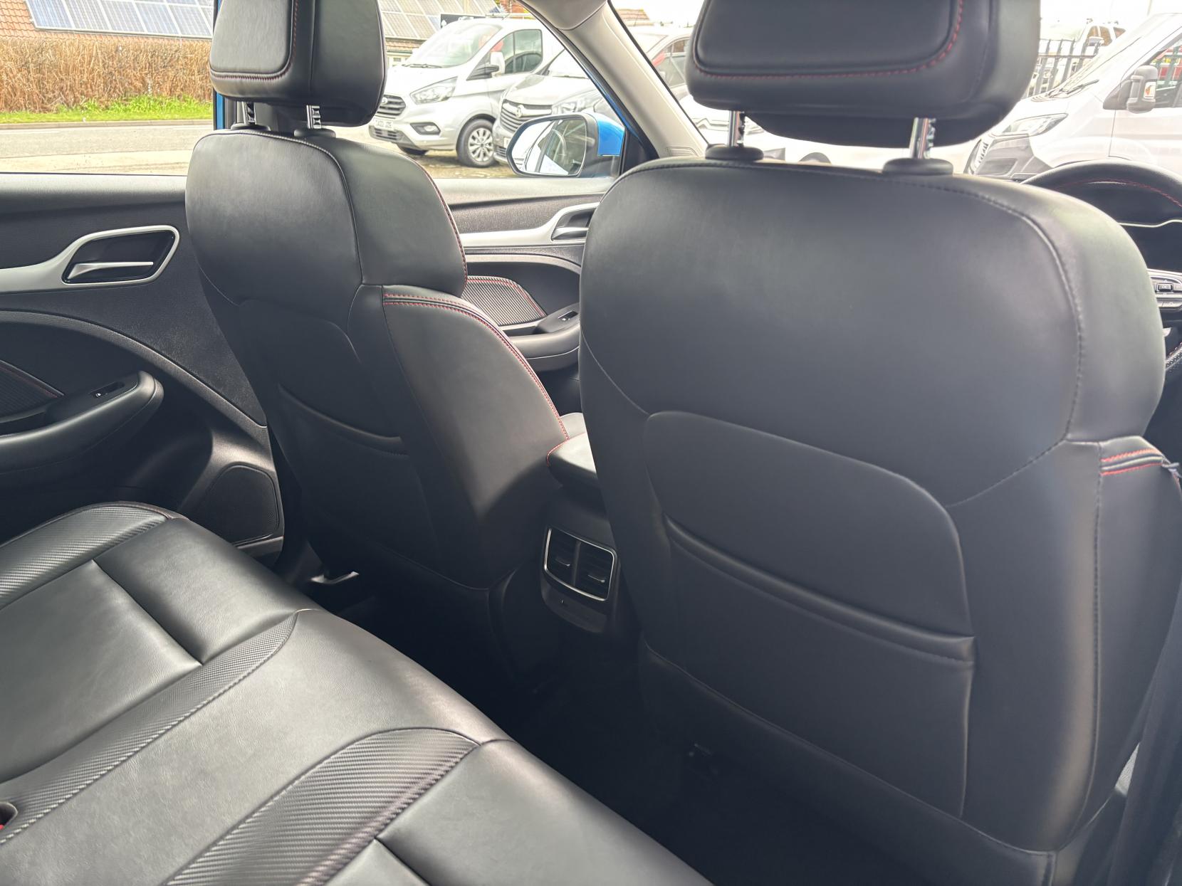 MG MG ZS 72.6kWh Trophy Long Range SUV 5dr Electric Auto (156 ps)