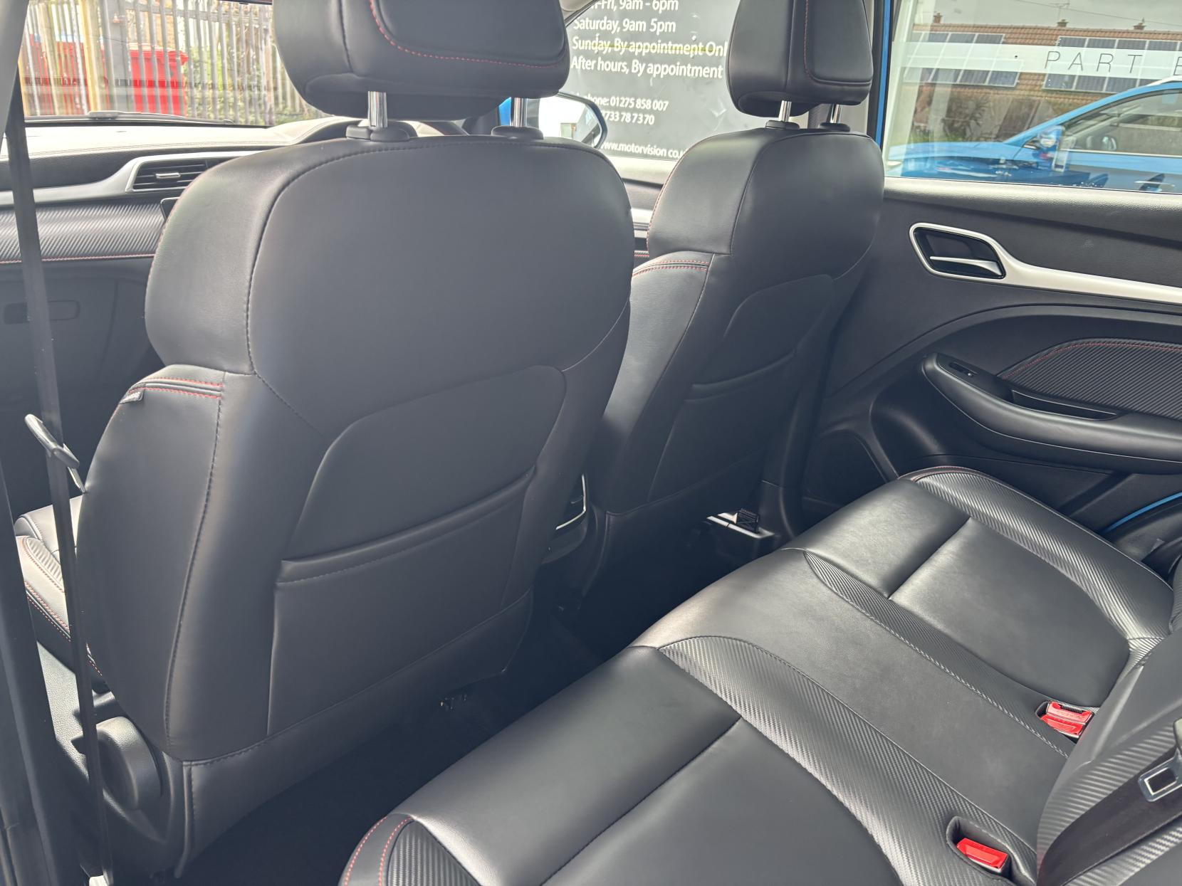 MG MG ZS 72.6kWh Trophy Long Range SUV 5dr Electric Auto (156 ps)