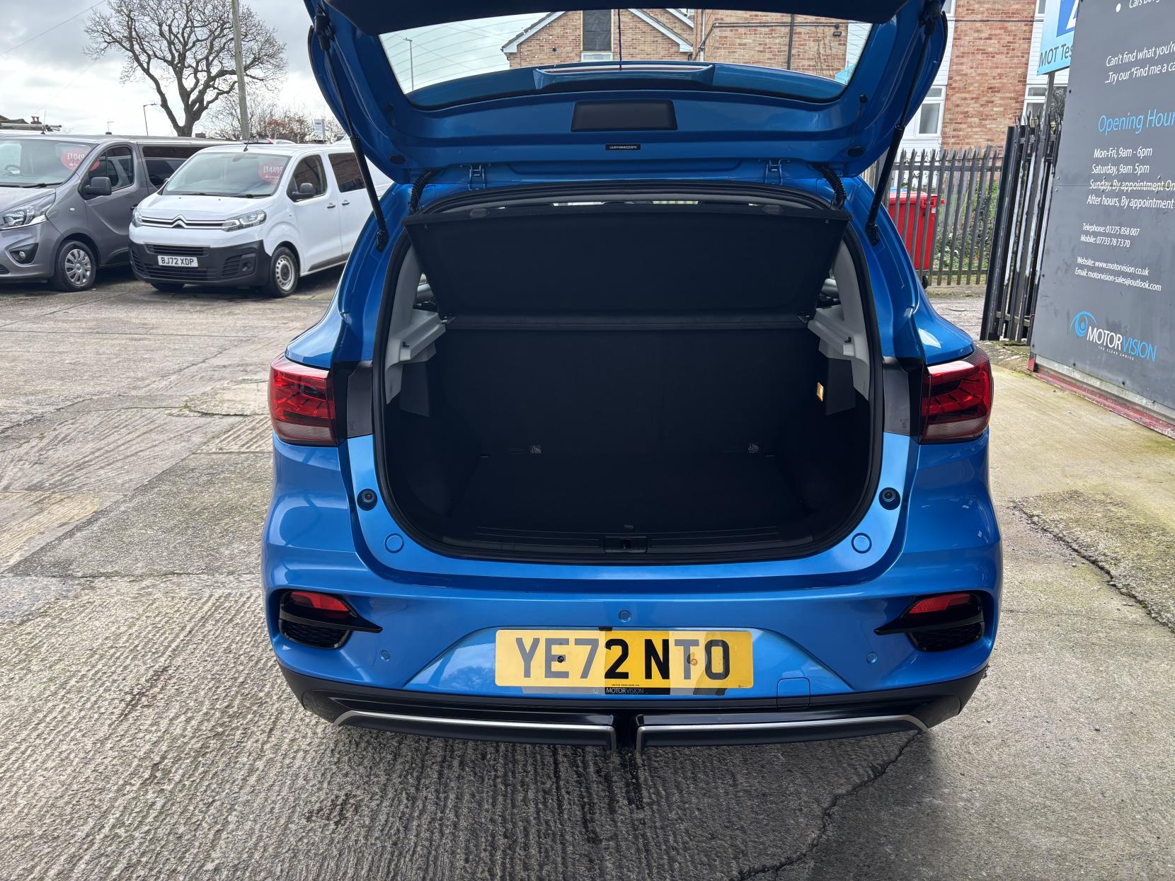 MG MG ZS 72.6kWh Trophy Long Range SUV 5dr Electric Auto (156 ps)