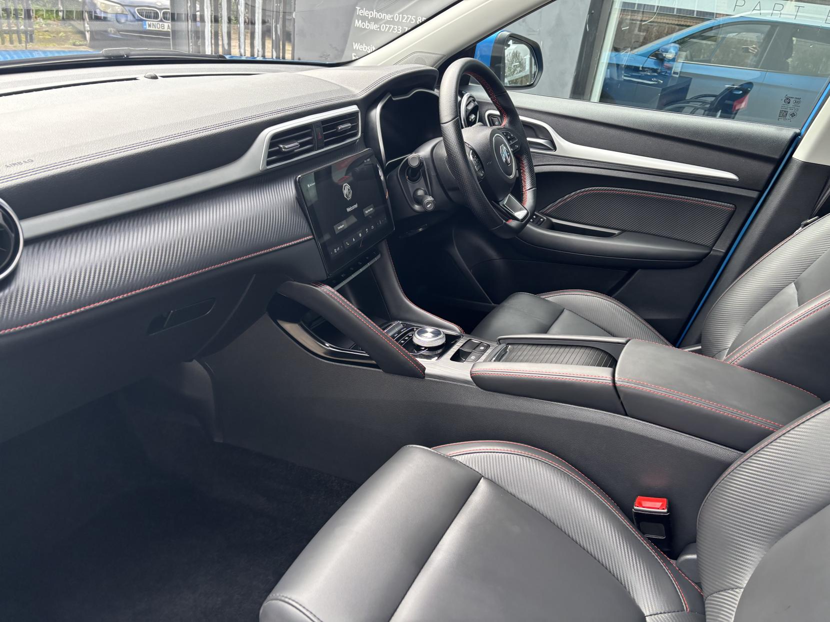 MG MG ZS 72.6kWh Trophy Long Range SUV 5dr Electric Auto (156 ps)