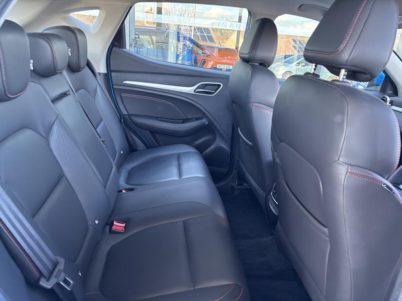 MG MG ZS 72.6kWh Trophy Long Range SUV 5dr Electric Auto (156 ps)