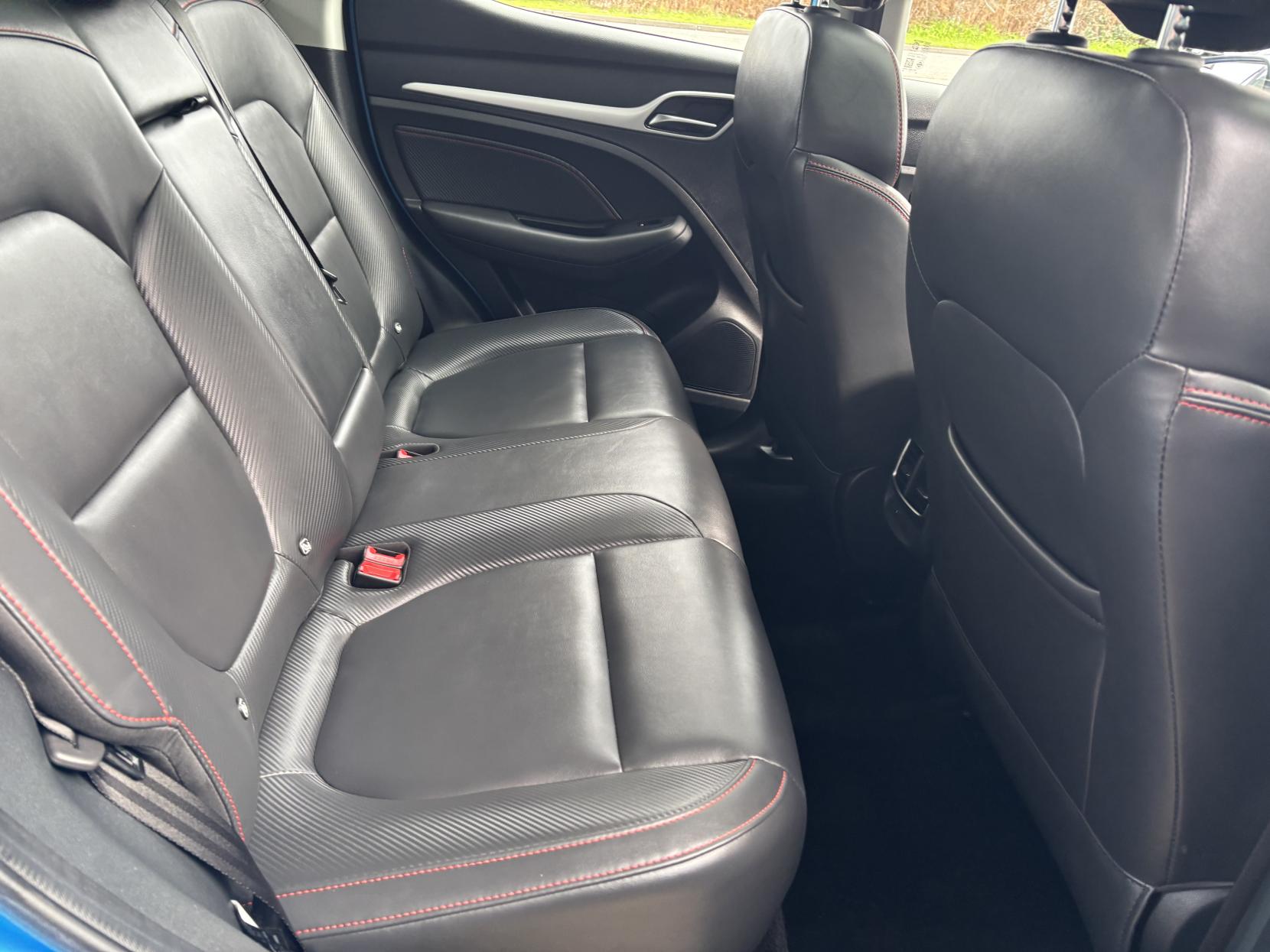 MG MG ZS 72.6kWh Trophy Long Range SUV 5dr Electric Auto (156 ps)