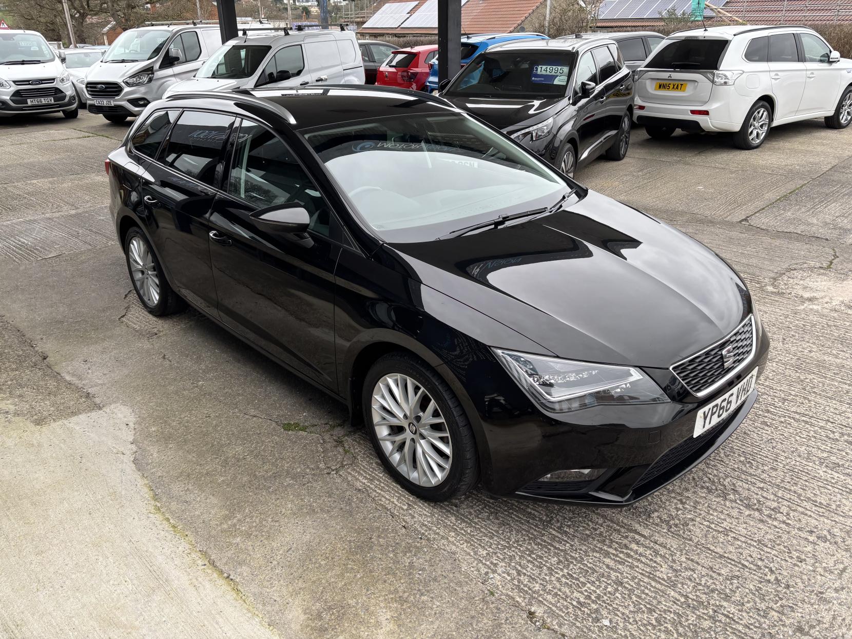 SEAT Leon 1.6 TDI SE Dynamic Technology Sport Tourer 5dr Diesel Manual Euro 6 (s/s) (110 ps)