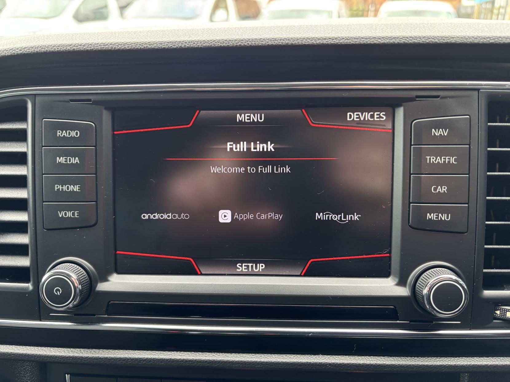 SEAT Leon 1.6 TDI SE Dynamic Technology Sport Tourer 5dr Diesel Manual Euro 6 (s/s) (110 ps)