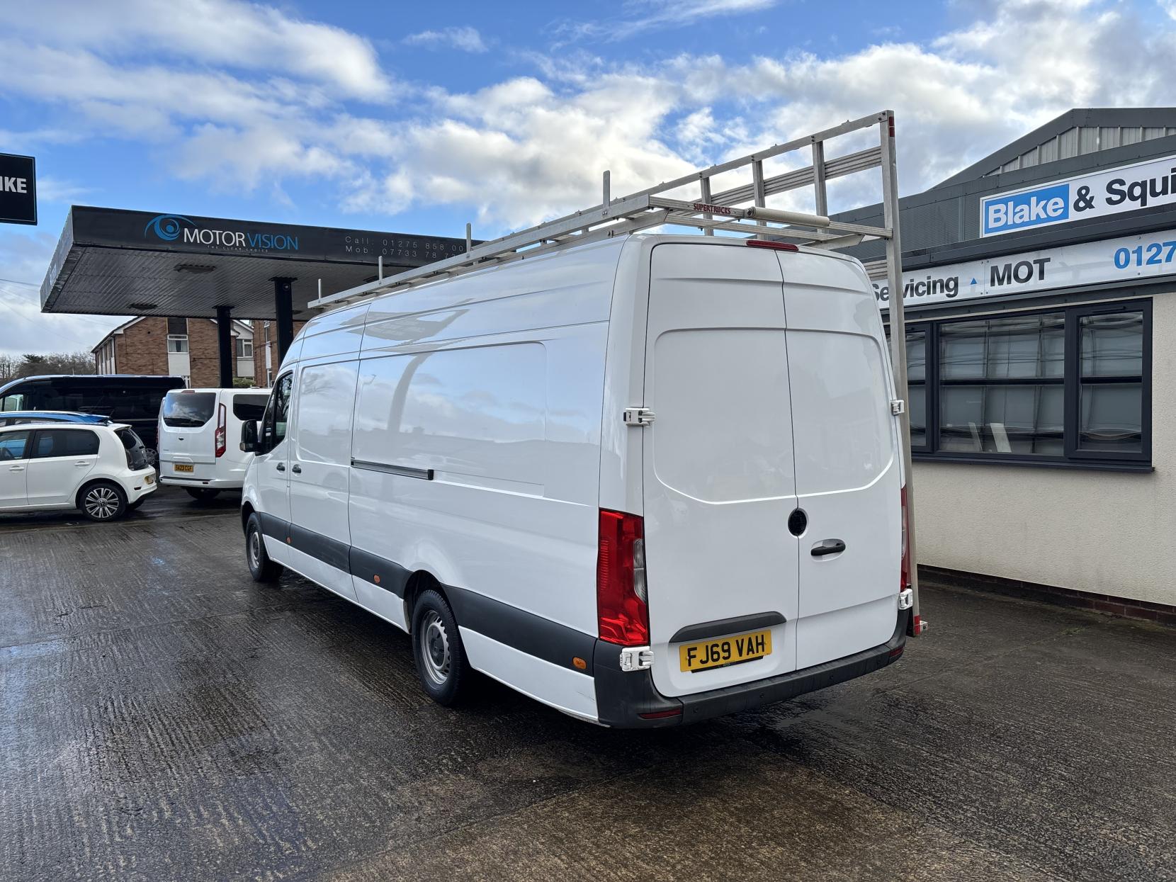 Mercedes-Benz Sprinter 2.1 316 CDI Panel Van GLASS CARRIER  5dr Diesel Manual RWD L4 H2 Euro 6 (s/s) (163 ps)