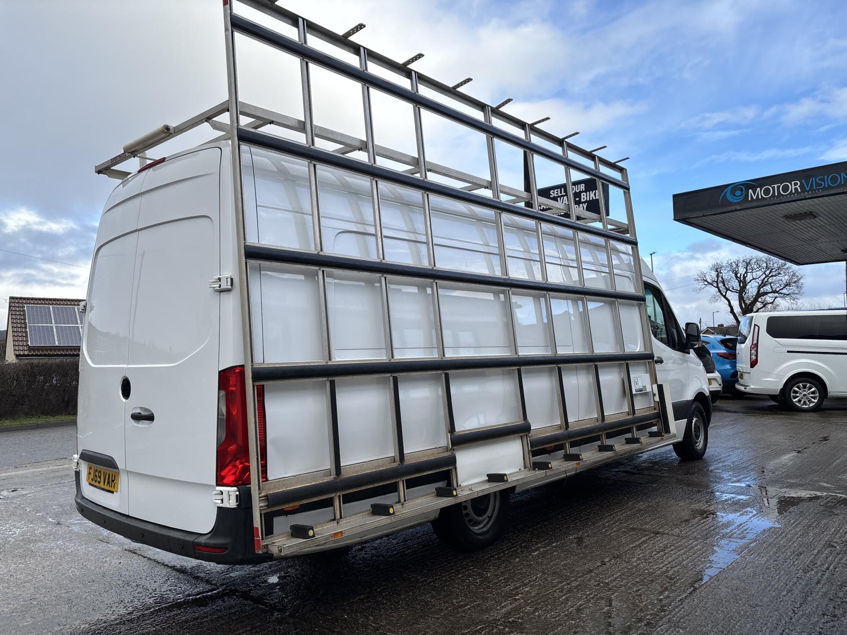 Mercedes-Benz Sprinter 2.1 316 CDI Panel Van GLASS CARRIER  5dr Diesel Manual RWD L4 H2 Euro 6 (s/s) (163 ps)