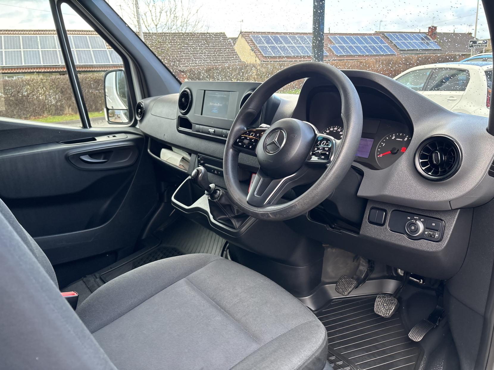 Mercedes-Benz Sprinter 2.1 316 CDI Panel Van GLASS CARRIER  5dr Diesel Manual RWD L4 H2 Euro 6 (s/s) (163 ps)