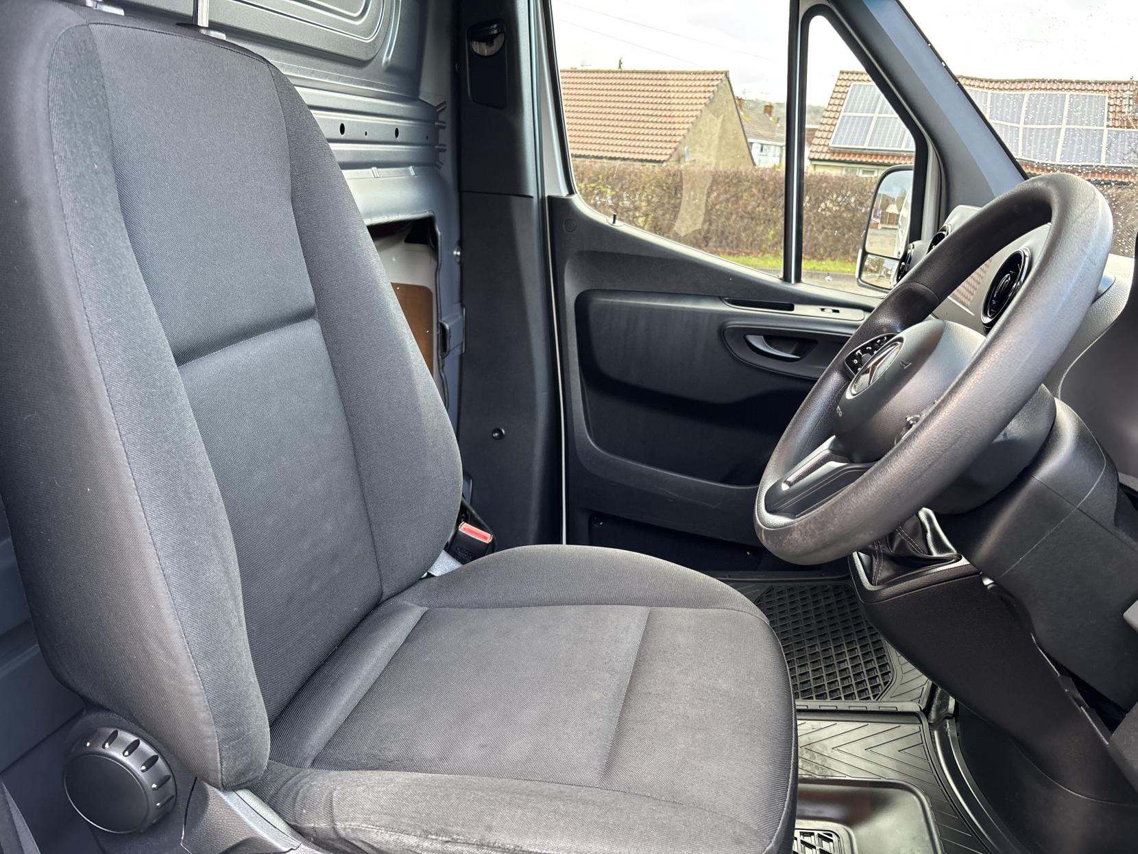 Mercedes-Benz Sprinter 2.1 316 CDI Panel Van GLASS CARRIER  5dr Diesel Manual RWD L4 H2 Euro 6 (s/s) (163 ps)