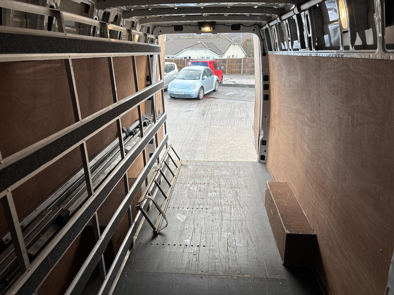 Mercedes-Benz Sprinter 2.1 316 CDI Panel Van GLASS CARRIER  5dr Diesel Manual RWD L4 H2 Euro 6 (s/s) (163 ps)