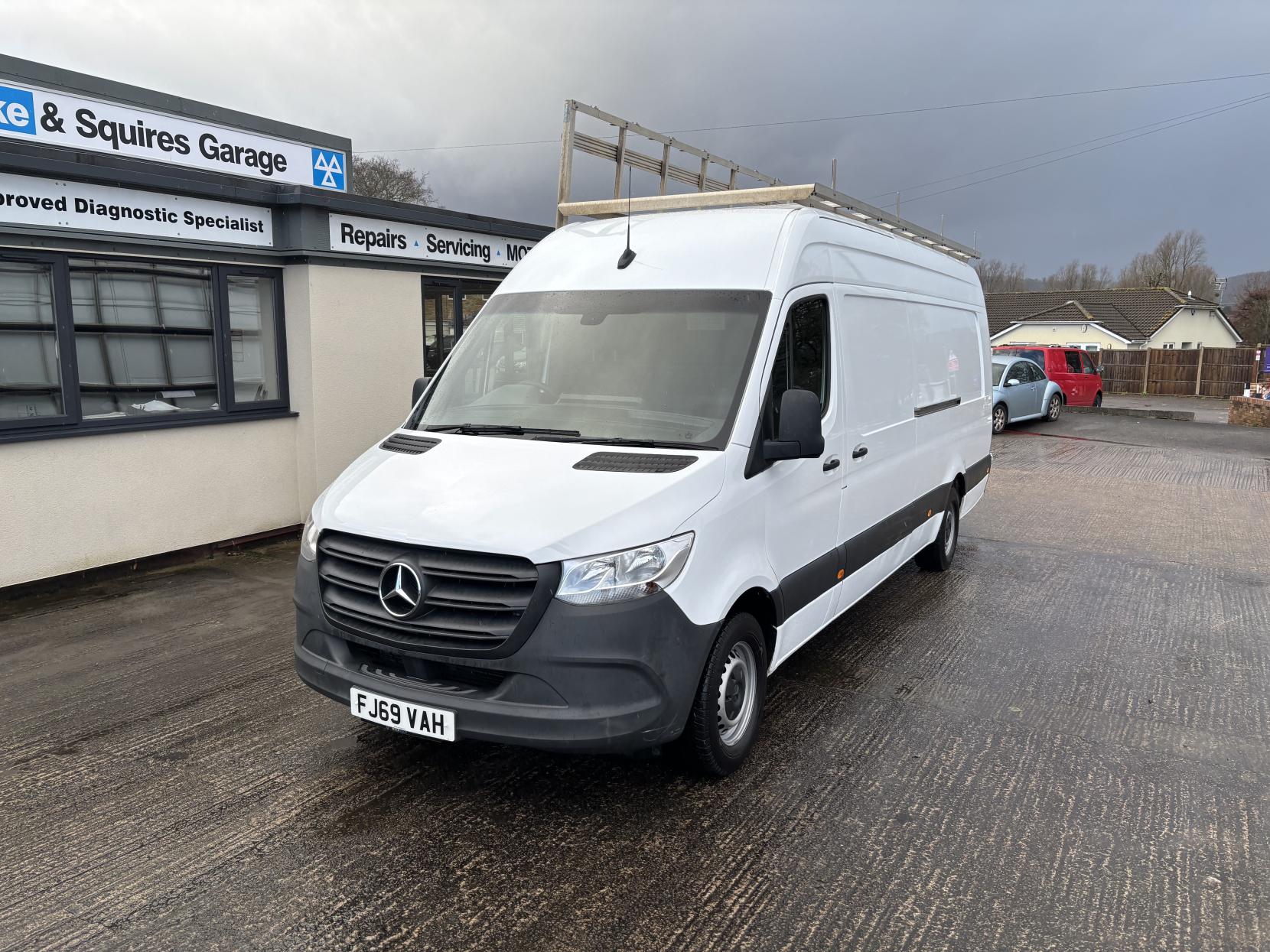 Mercedes-Benz Sprinter 2.1 316 CDI Panel Van GLASS CARRIER  5dr Diesel Manual RWD L4 H2 Euro 6 (s/s) (163 ps)