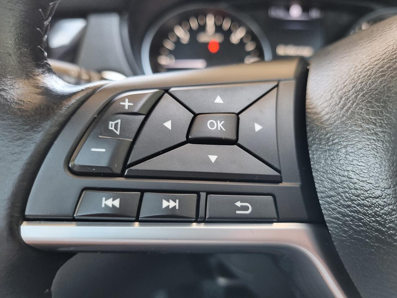 Nissan Qashqai 1.5 dCi N-Connecta SUV 5dr Diesel Manual Euro 6 (s/s) (110 ps)