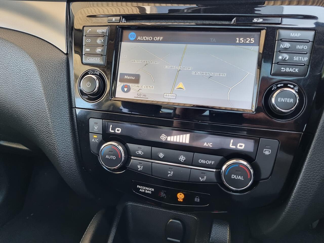 Nissan Qashqai 1.5 dCi N-Connecta SUV 5dr Diesel Manual Euro 6 (s/s) (110 ps)