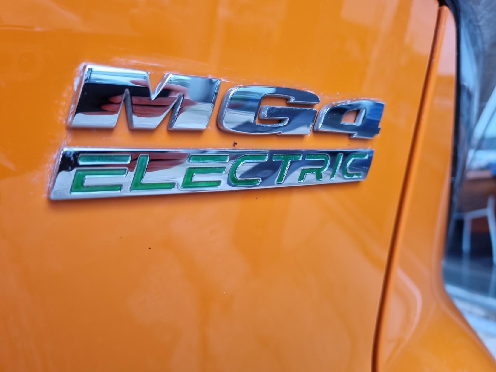 MG MG4 64kWh Trophy Long Range Hatchback 5dr Electric Auto (203 ps)