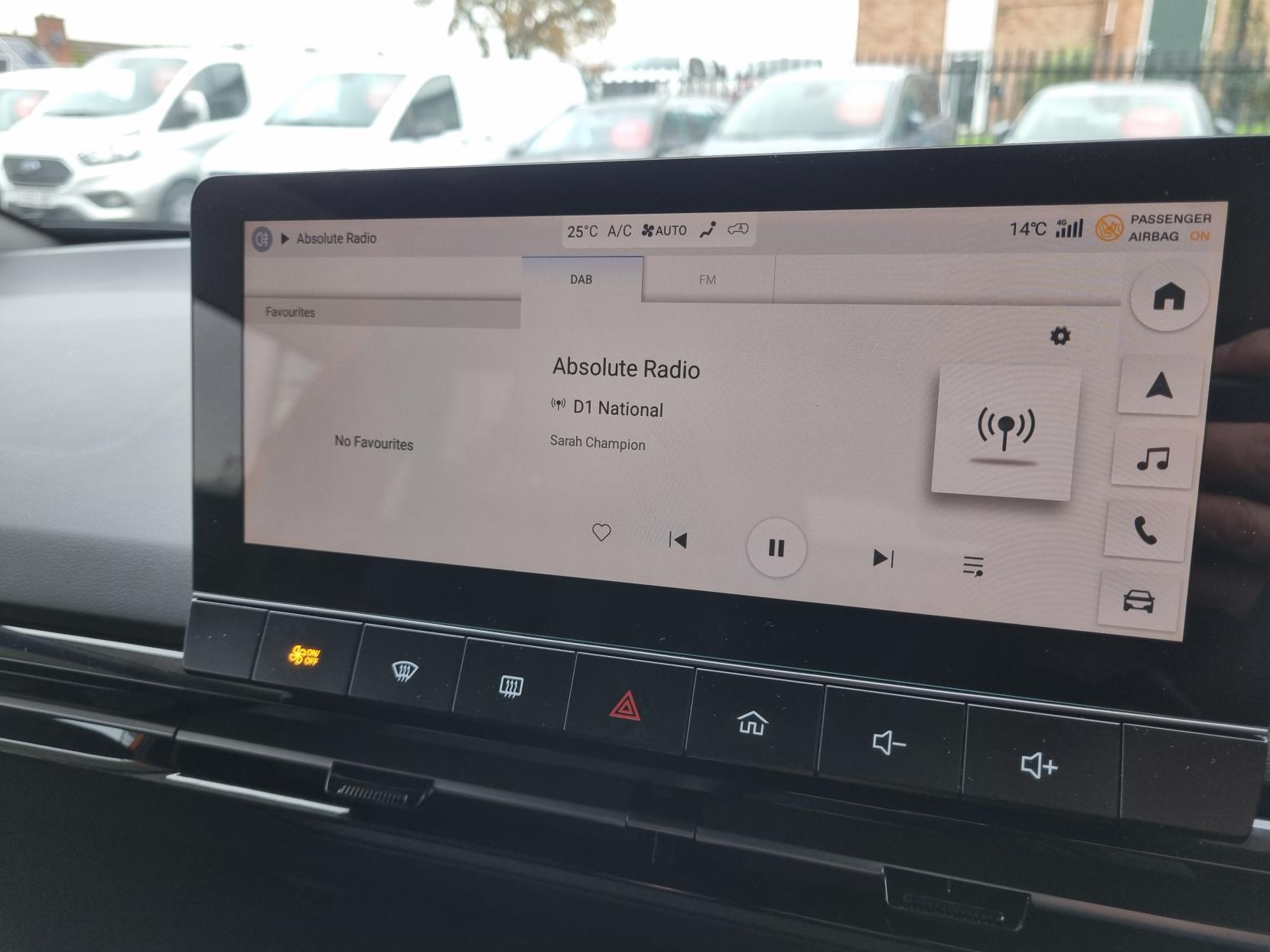 MG MG4 64kWh Trophy Long Range Hatchback 5dr Electric Auto (203 ps)