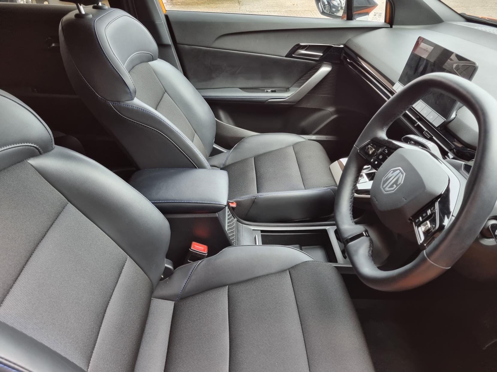 MG MG4 64kWh Trophy Long Range Hatchback 5dr Electric Auto (203 ps)