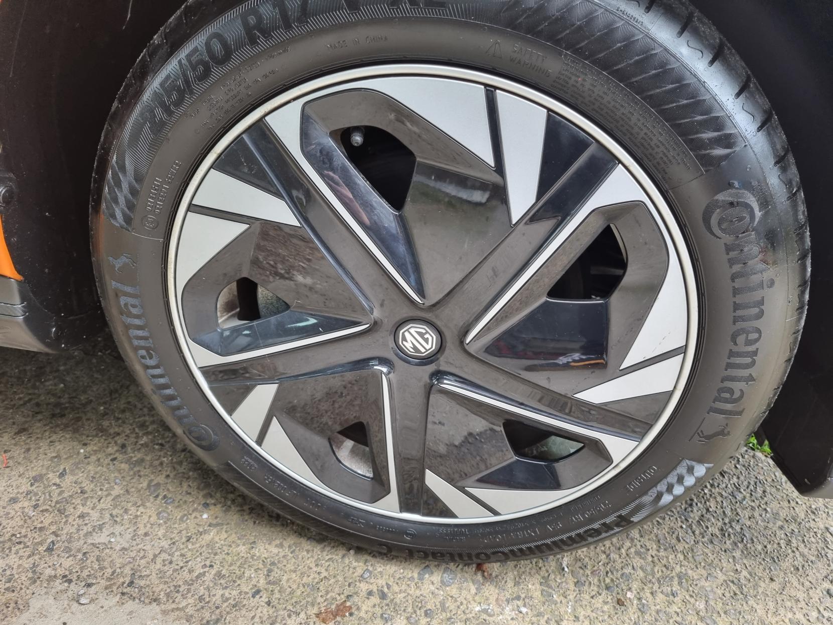 MG MG4 64kWh Trophy Long Range Hatchback 5dr Electric Auto (203 ps)