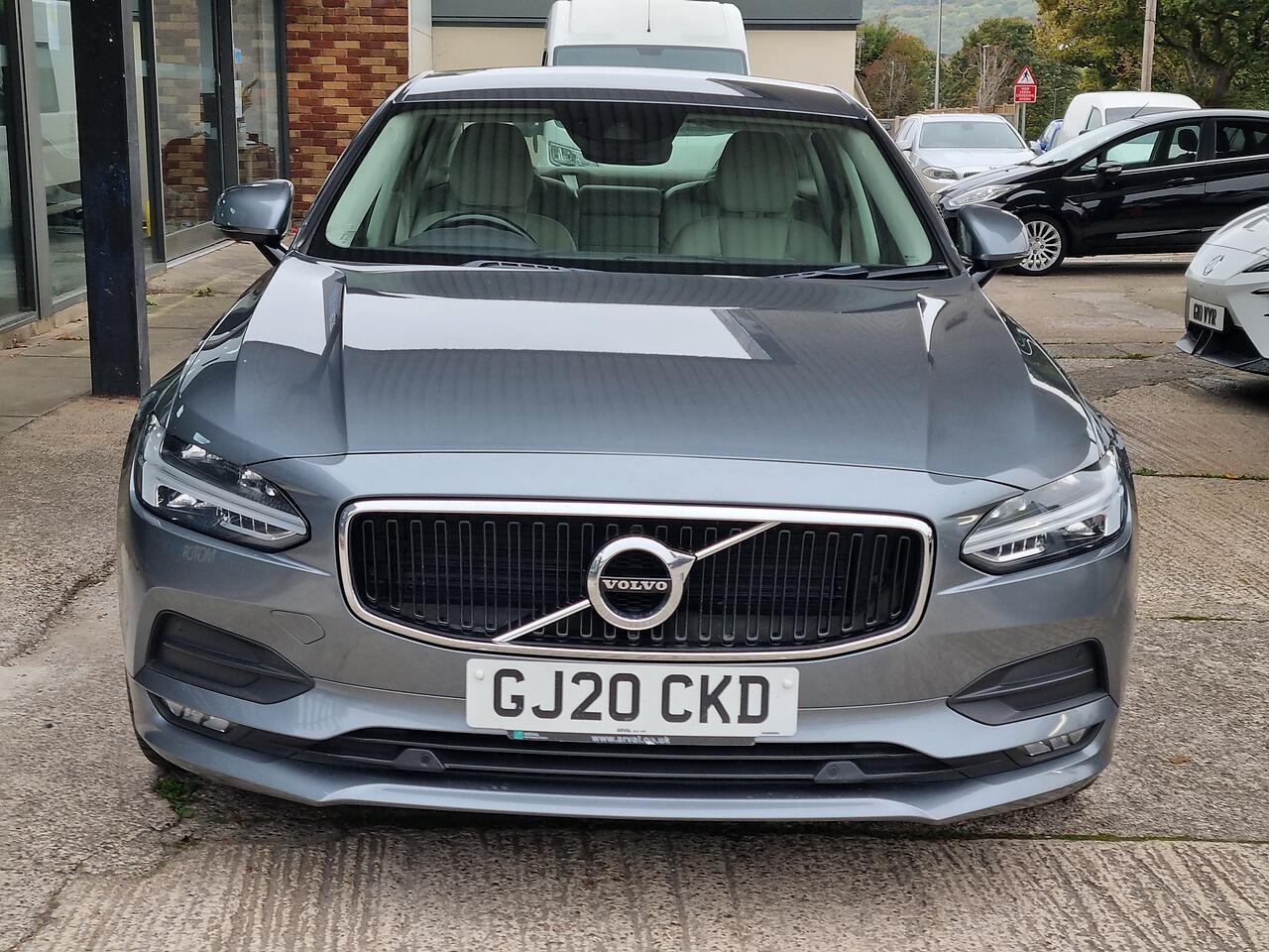 Volvo S90 2.0 D4 Momentum Plus Saloon 4dr Diesel Auto Euro 6 (s/s) (190 ps)