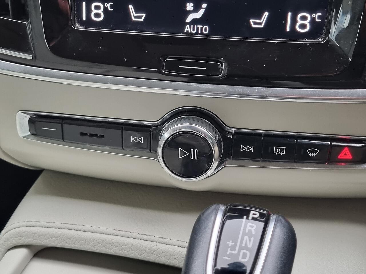 Volvo S90 2.0 D4 Momentum Plus Saloon 4dr Diesel Auto Euro 6 (s/s) (190 ps)