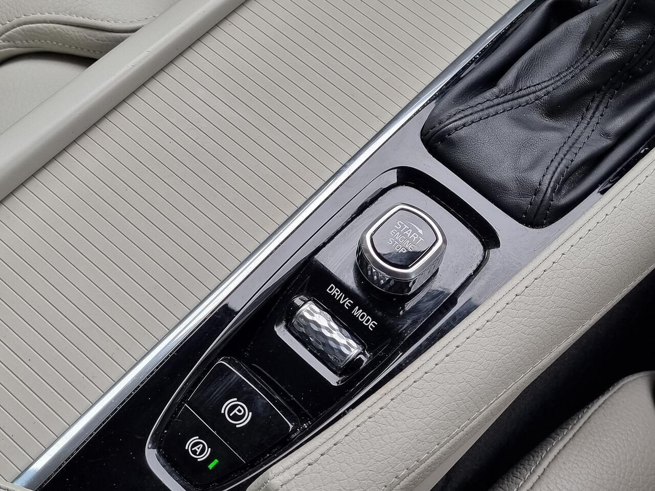 Volvo S90 2.0 D4 Momentum Plus Saloon 4dr Diesel Auto Euro 6 (s/s) (190 ps)