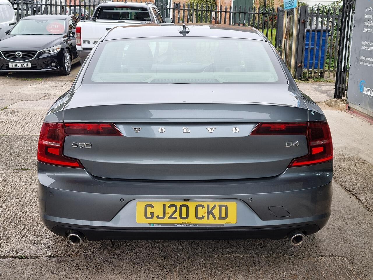 Volvo S90 2.0 D4 Momentum Plus Saloon 4dr Diesel Auto Euro 6 (s/s) (190 ps)