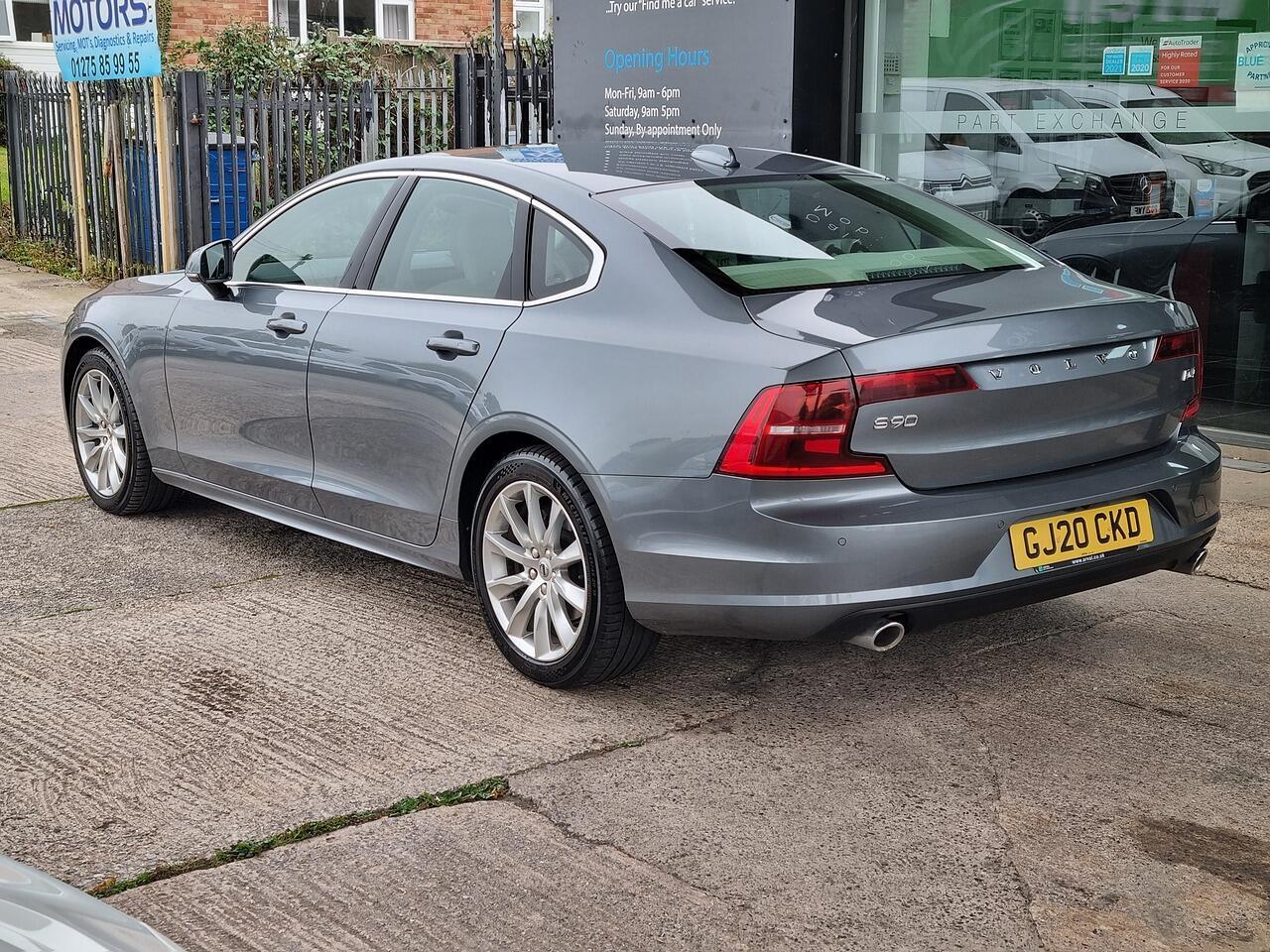 Volvo S90 2.0 D4 Momentum Plus Saloon 4dr Diesel Auto Euro 6 (s/s) (190 ps)