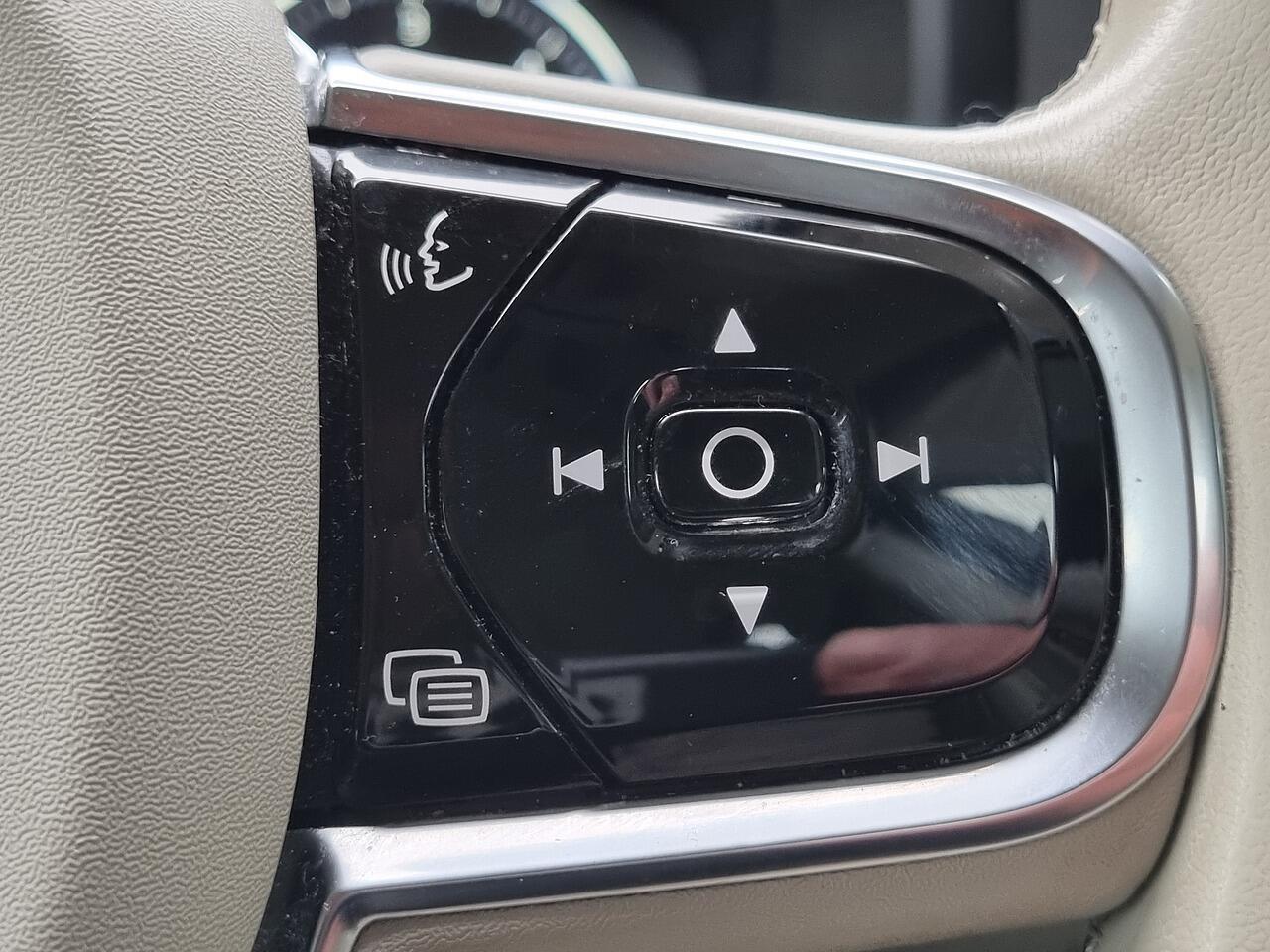 Volvo S90 2.0 D4 Momentum Plus Saloon 4dr Diesel Auto Euro 6 (s/s) (190 ps)