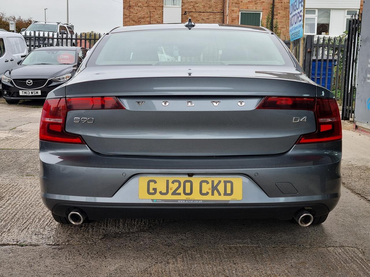 Volvo S90 2.0 D4 Momentum Plus Saloon 4dr Diesel Auto Euro 6 (s/s) (190 ps)